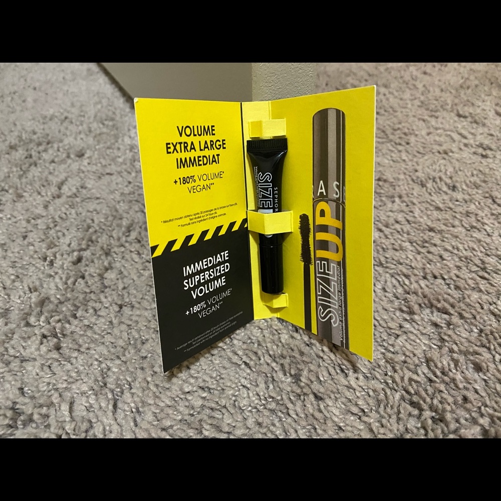 NEW Size up mascara sample